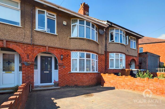 3 Bedroom Terraced House To Rent In Thornton Road, Northampton, NN2