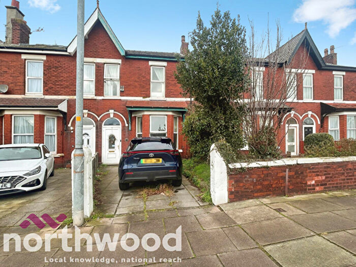 3 Bedroom Semi Detached House For Sale In Tithebarn Road, Southport, PR8