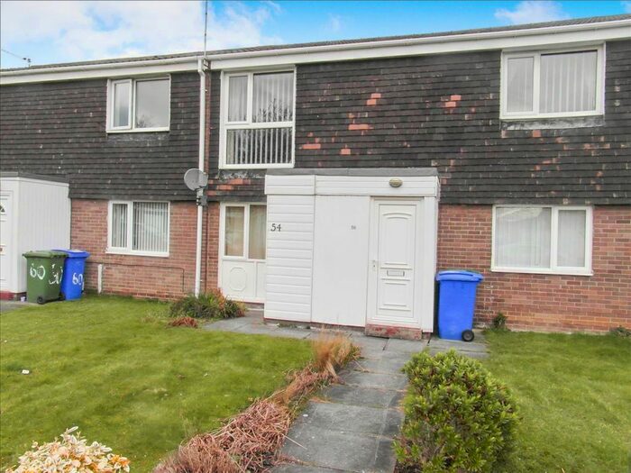 2 Bedroom Flat To Rent In Windermere Close, Cramlington NE23