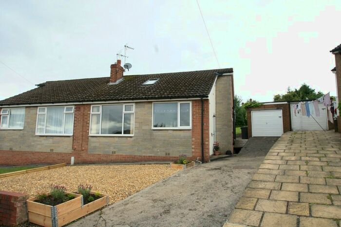 3 Bedroom Semi-Detached House To Rent In Littlemoor View, Pudsey, West Yorkshire, LS28