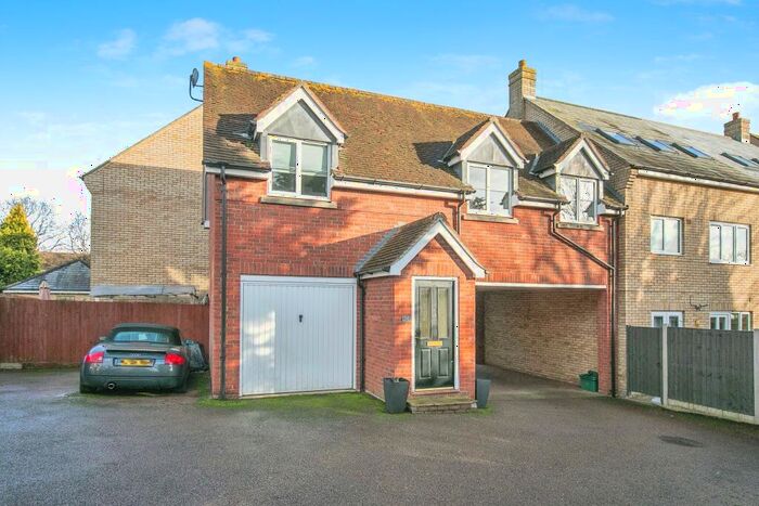 2 Bedroom Apartment To Rent In Bradford Drive, Colchester, CO4