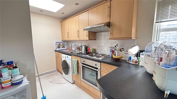 1 Bedroom Flat To Rent In Lynchford Road, Farnborough, Hampshire, GU14