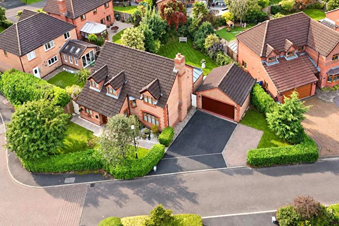 4 Bedroom Detached House For Sale In Buckton Close, Whittle-Le-Woods, PR6