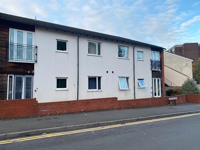 1 Bedroom Flat To Rent In Grafton Road, West Bromwich, West Midlands, B71