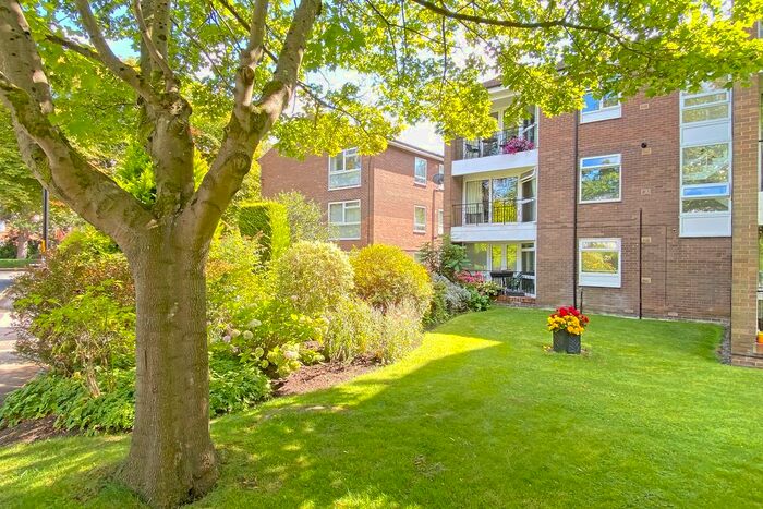 2 Bedroom Flat To Rent In Rutland Drive, Harrogate, HG1