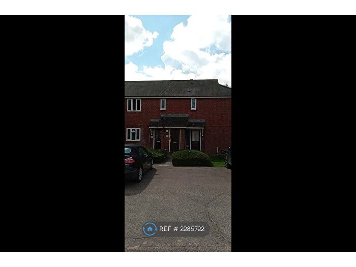 1 Bedroom Flat To Rent In Chinook, Highwoods, Colchester, CO4