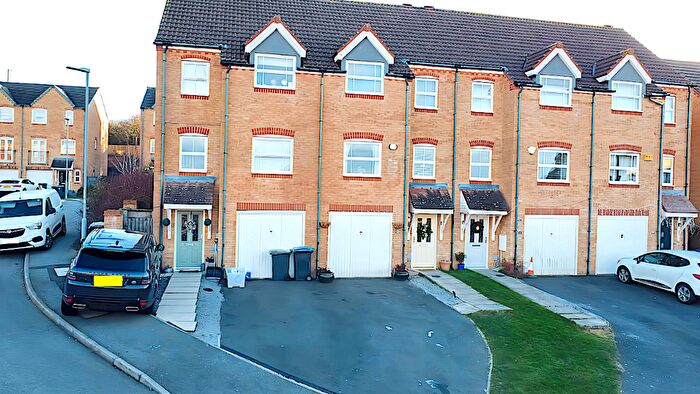 4 Bedroom Town House For Sale In Sunset View, Stanley, County Durham, DH9