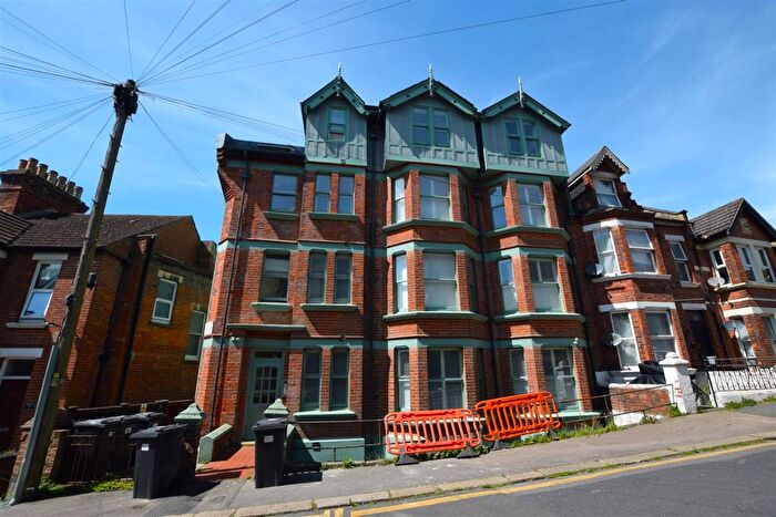 2 Bedroom Flat To Rent In Milward Road, Hastings, TN34