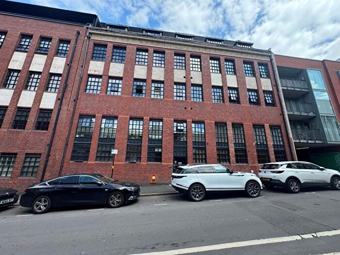 2 Bedroom Penthouse For Sale In Carver Street, Birmingham, B1