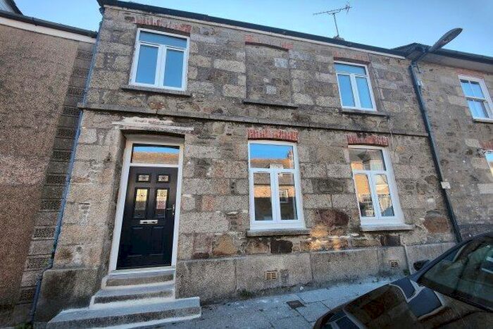4 Bedroom Terraced House To Rent In Meneage Street, Helston, TR13