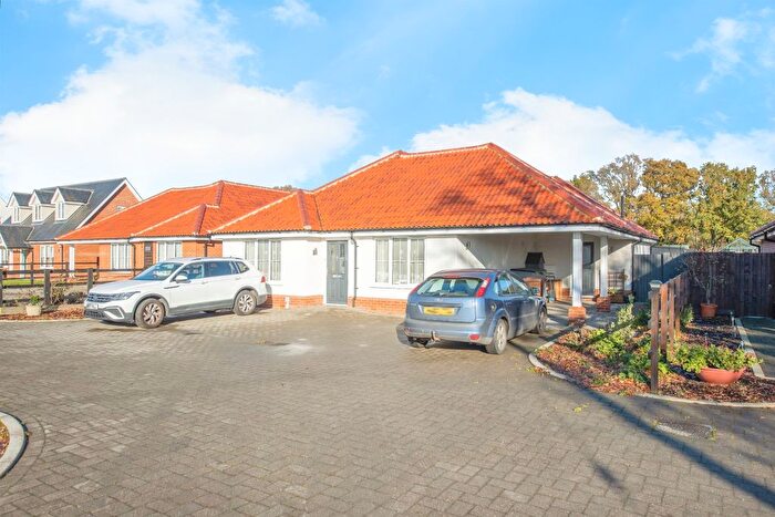 3 Bedroom Detached Bungalow For Sale In Folly Lane, Copdock, Ipswich, IP8