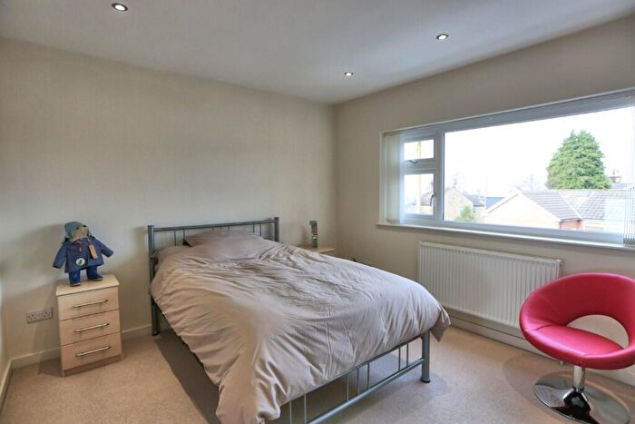 3 Bedroom Bungalow For Sale In Gleave Avenue, Bollington, Macclesfield, SK10