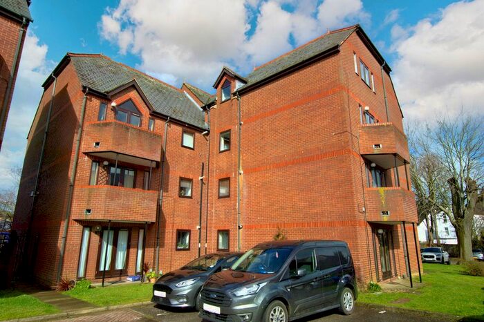 2 Bedroom Flat To Rent In Granville Road, St Albans, AL1