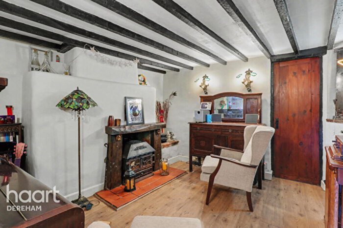 3 Bedroom Semi Detached House For Sale In Richmond Road, Saham Toney, IP25