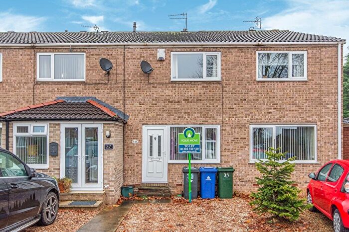 2 Bedroom House To Rent In Bowland Close, Bentley, Doncaster, South Yorkshire, DN5