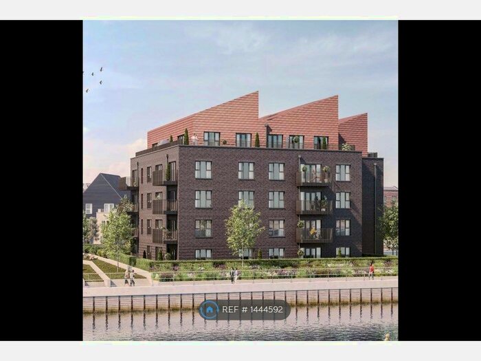 1 Bedroom Flat To Rent In Rochester Riverside, Kent, ME1