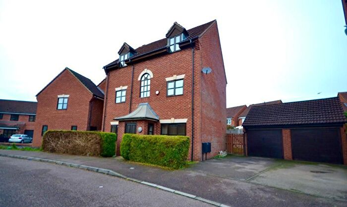 5 Bedroom Detached House To Rent In Rushfields Close, Westcroft, Milton Keynes, MK4