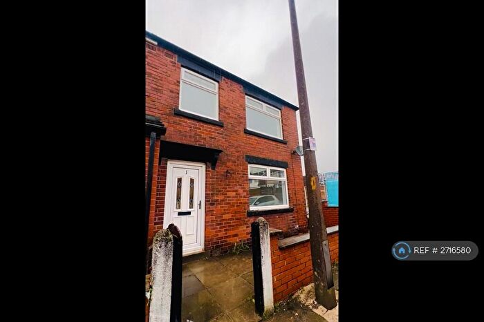 3 Bedroom Semi Detached House To Rent In Lindsay Street, Horwich, Bolton, BL6