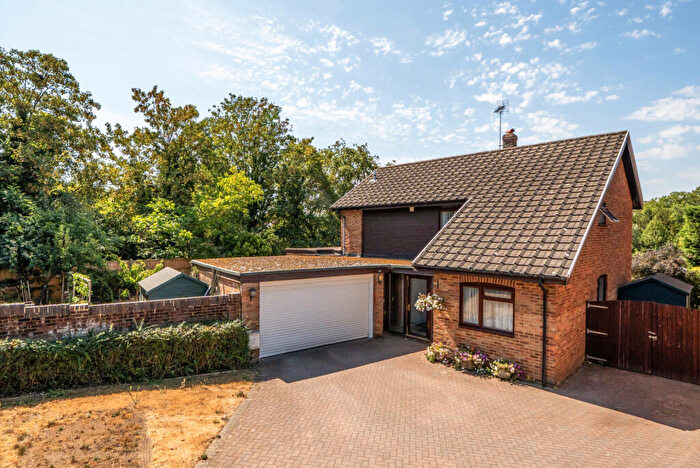 4 Bedroom Detached House For Sale In Bayliss Road, Wargrave, Reading, Berkshire, RG10