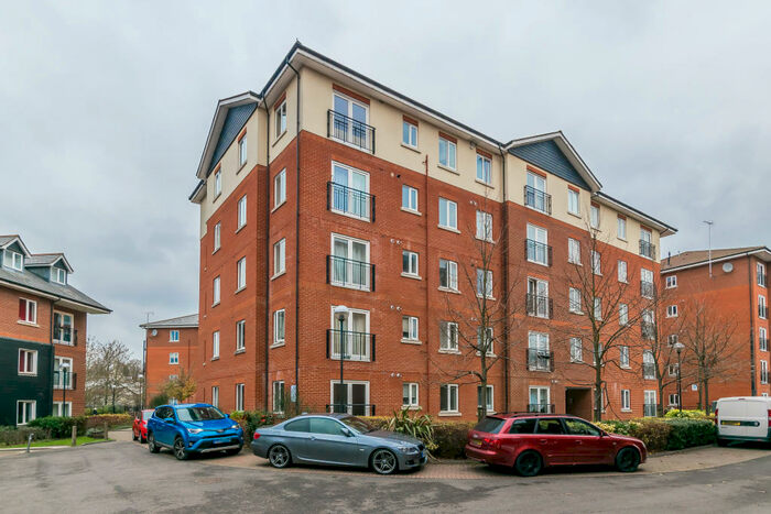 1 Bedroom Apartment To Rent In Starling Court, John Dyde Close, Bishops Stortford, CM23