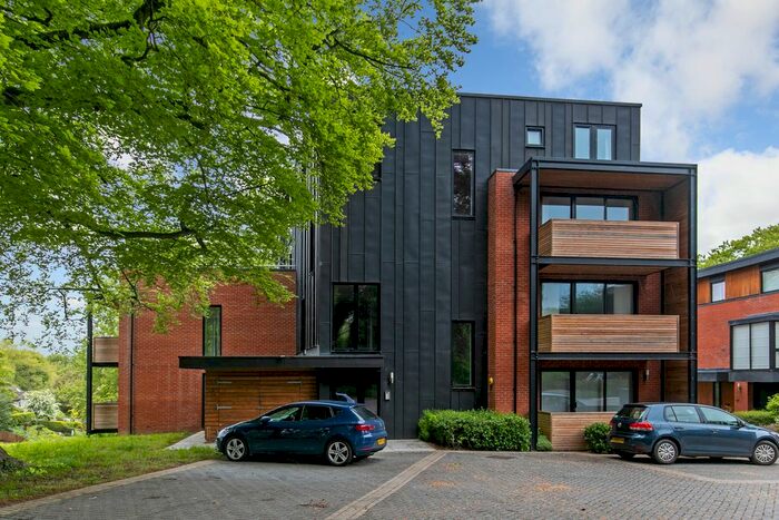 2 Bedroom Flat To Rent In Parkwood Place, Andover Road, Winchester, SO22