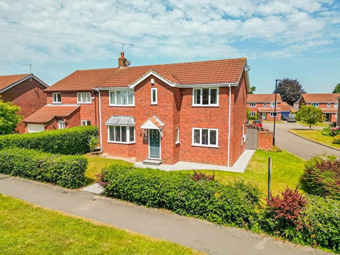 4 Bedroom Detached House For Sale In Dykes Lane, Copmanthorpe, York, YO23