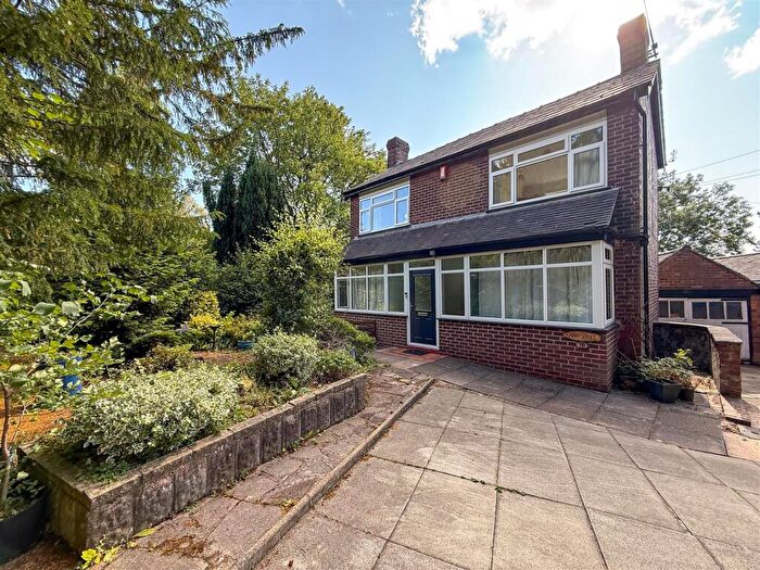 2 Bedroom Detached House For Sale In Park Lane, Congleton, CW12