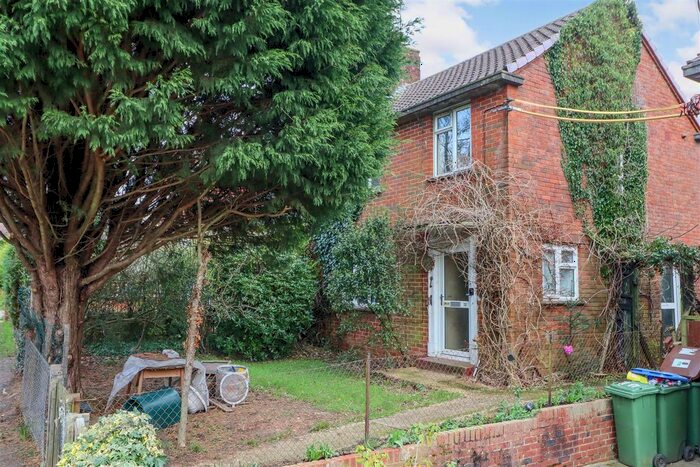 3 Bedroom Semi-Detached House For Sale In Tilletts Lane, Warnham, Horsham, RH12