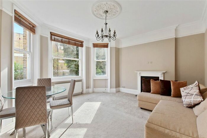 2 Bedroom Property To Rent In Drive Mansions, Fulham, SW6
