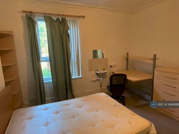 6 Bedroom Terraced House To Rent In Grosvenor Road, Coventry, CV1