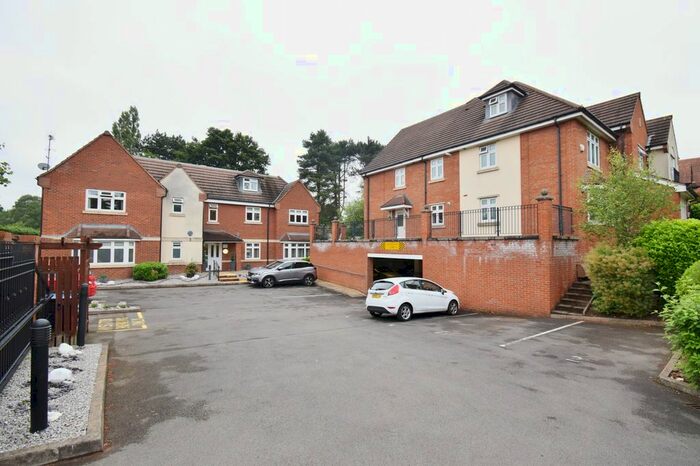 2 Bedroom Flat To Rent In Tamworth Road, Sutton Coldfield, B75