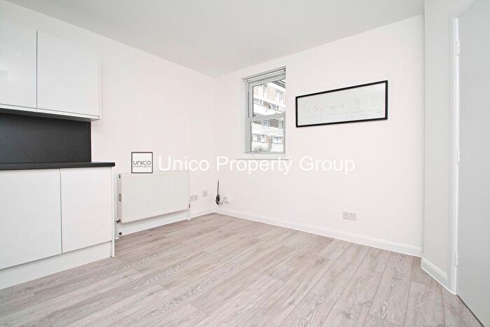 1 Bedroom Maisonette To Rent In Ford Road, London, E3