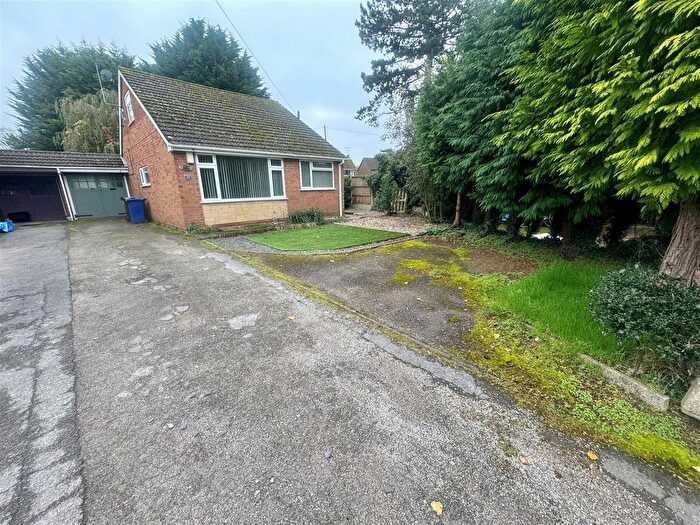 2 Bedroom Detached Bungalow To Rent In Leamington Road, Branston, DE14