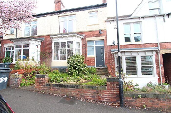 3 Bedroom Terraced House To Rent In Glenalmond Road, Sheffield, S11