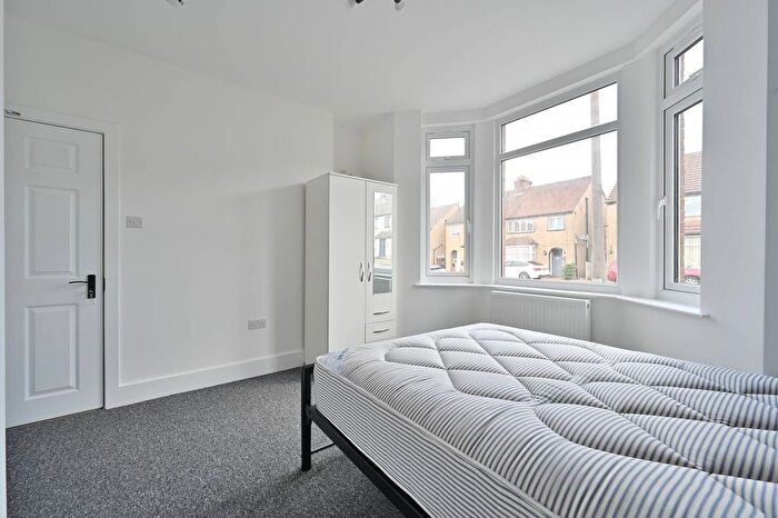 Studio To Rent In Whippendell Road, Watford, WD18