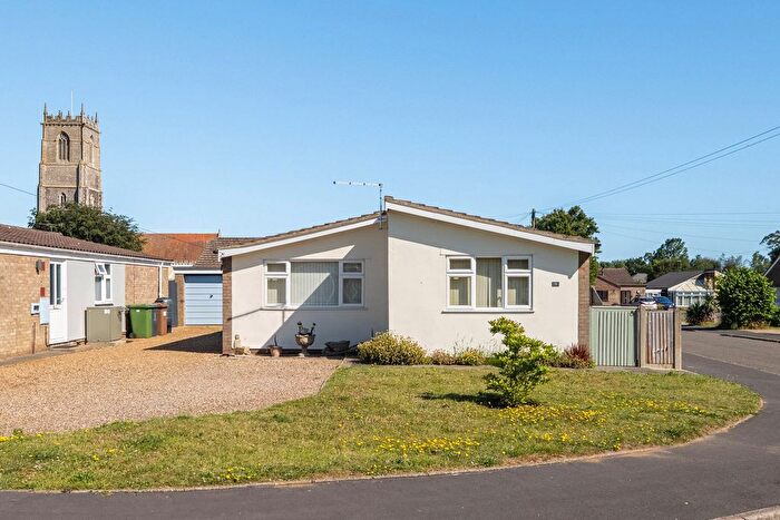 3 Bedroom Detached Bungalow For Sale In The Cobbleways, Winterton-On-Sea, NR29