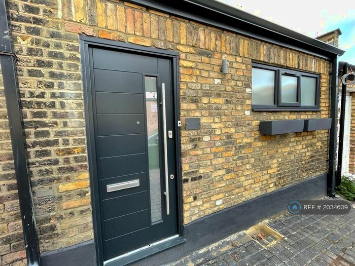 1 Bedroom Flat To Rent In Chingford Road, London, E17