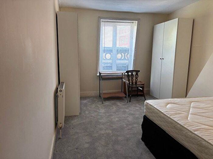 2 Bedroom Flat To Rent In Camden Street, London, NW1