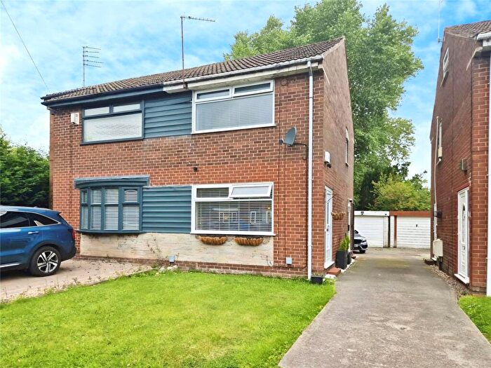 2 Bedroom Semi Detached House For Sale In Avon Close, Worsley, Manchester, Greater Manchester, M28
