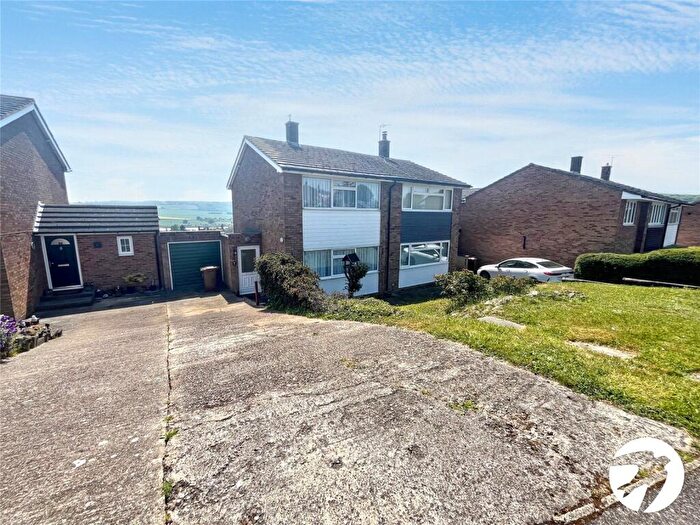 2 Bedroom Semi-Detached House For Sale In Reginald Avenue, Cuxton, Rochester, Kent, ME2