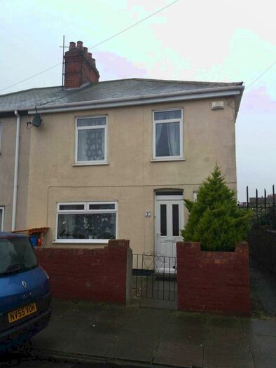 3 Bedroom End Of Terrace House To Rent In Dunmow Street, Grimsby, DN31