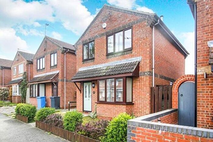 3 Bedroom Detached House For Sale In Kingsbury Way, Kingswood, Hull, East Yorkshire, HU7