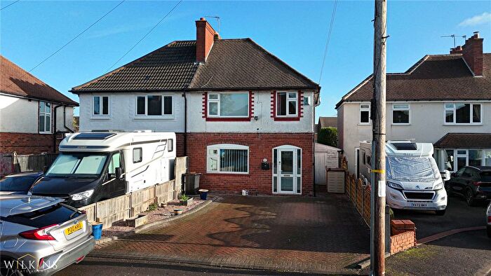 3 Bedroom Semi Detached House For Sale In Stanley Avenue, Sutton Coldfield, West Midlands, B75