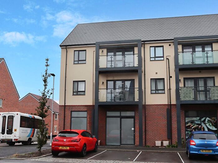 2 Bedroom Flat To Rent In Homington Avenue, Coate, Swindon, SN3