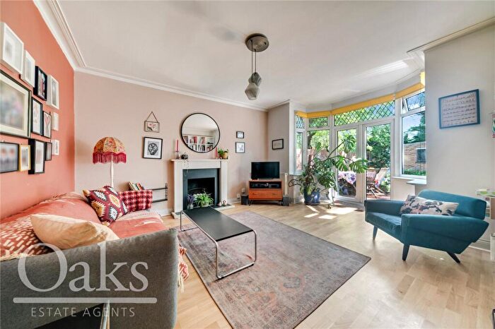 2 Bedroom Apartment For Sale In Morland Avenue, Addiscombe, CR0