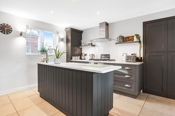 4 Bedroom Link Detached House For Sale In Beecham Road, Shipston-on-stour, CV36