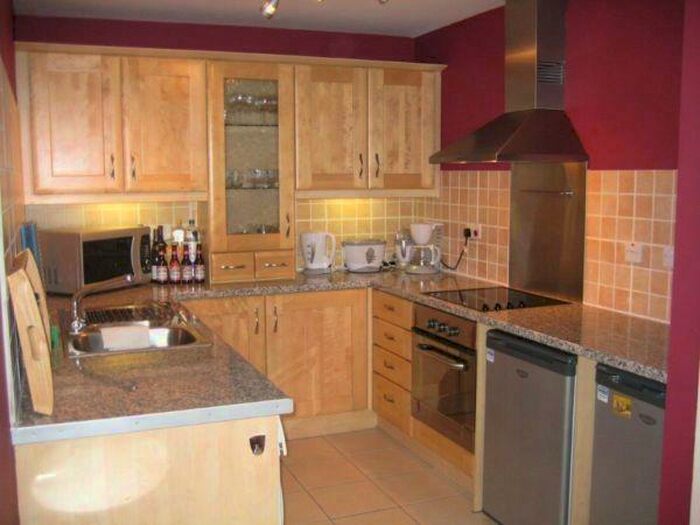 2 Bedroom Flat To Rent In Maynard Quay, Garnet Street, Wapping, London, E1W