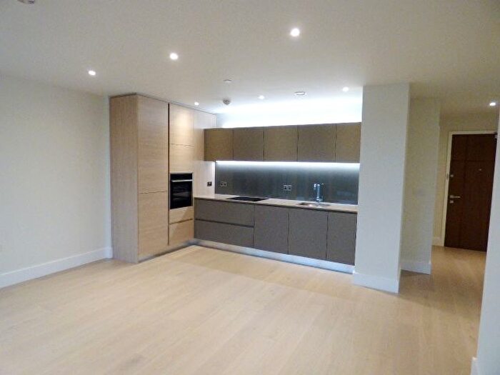 2 Bedroom Flat To Rent In Cottam House, Kidbrooke Park Road, Kidbrooke, SE3