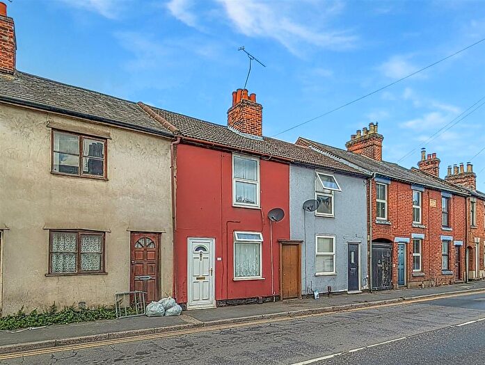 2 Bedroom Terraced House To Rent In Brook Street, Colchester, CO1