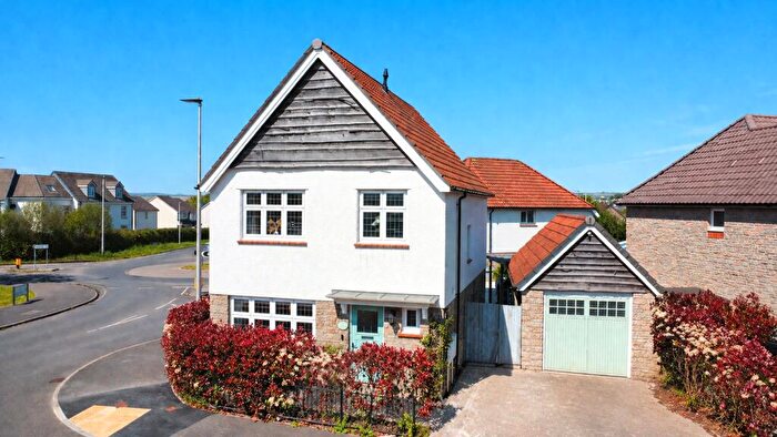 3 Bedroom Detached House For Sale In Glenwood Drive, Roundswell, Barnstaple, Devon, EX31